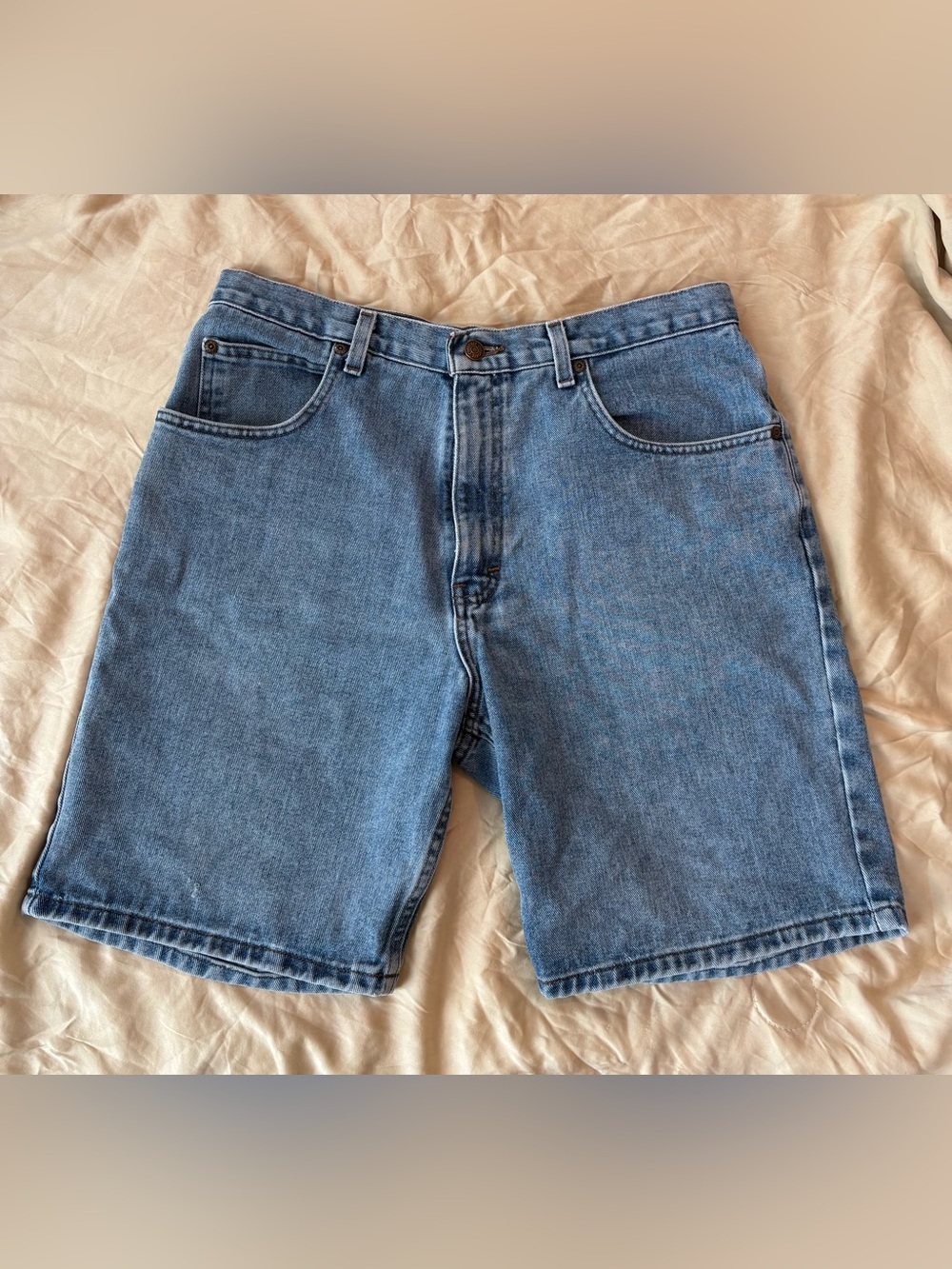 Vintage Cherokee Jean Shorts — Unisex Y2K Style (Women’s 10-12, Men’s 34)